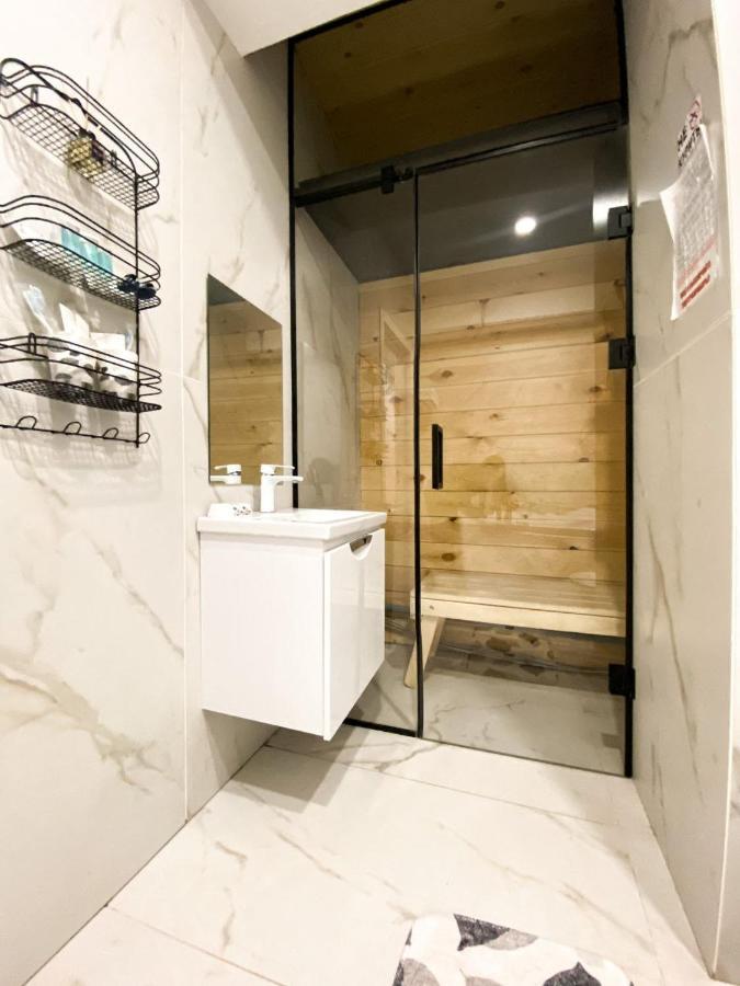 Central City Apartments Ust-Kamenogorsk ภายนอก รูปภาพ